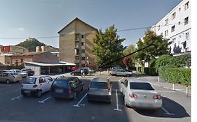 Apartament L & L